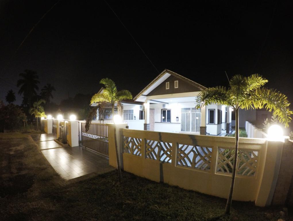 Wan'S Beach Guest House Dungun Quarto foto